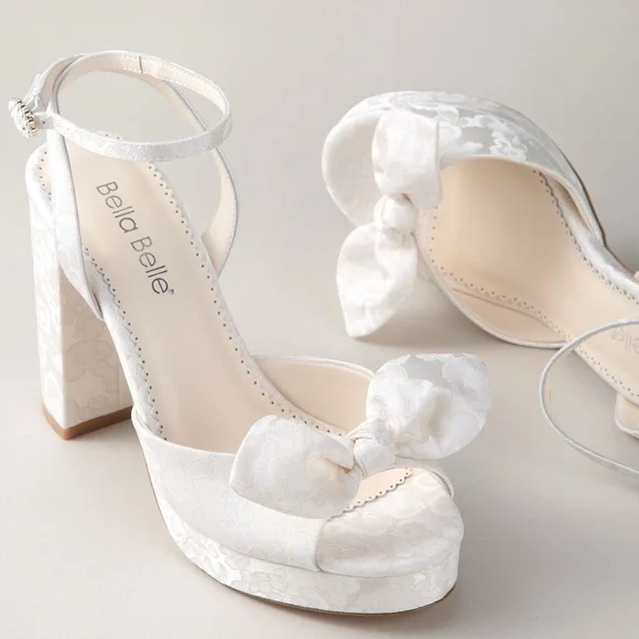 Elegant Cream Block Heel Sandals - Picture 2 of 4